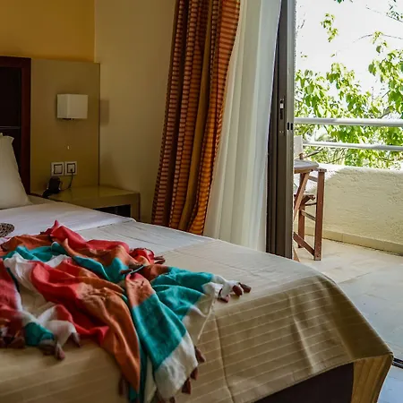 Hotel Kokkoni Beach 2*