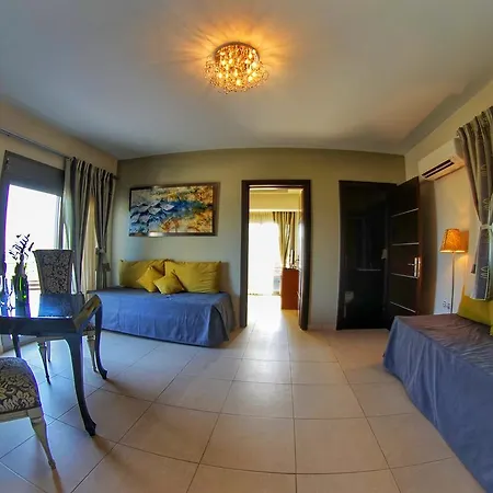 Kokkoni Beach Hotel 2*