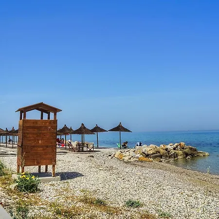Kokkoni Beach Ξενοδοχείο 2*