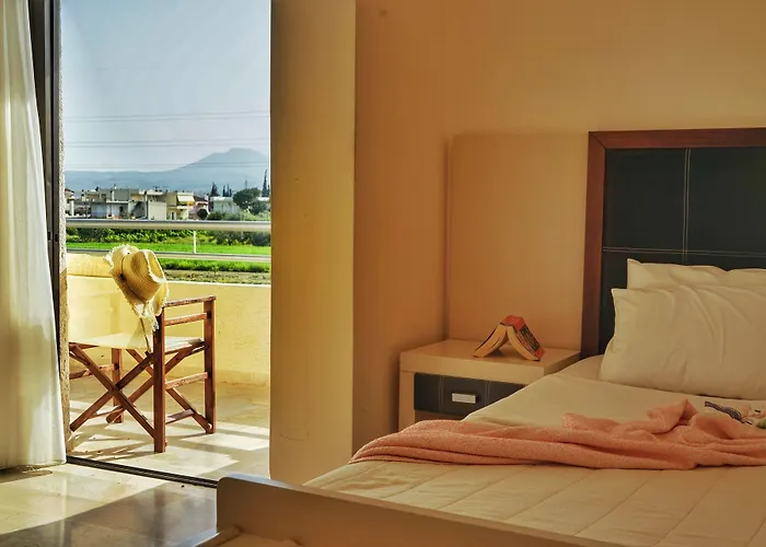 Отель Kokkoni Beach