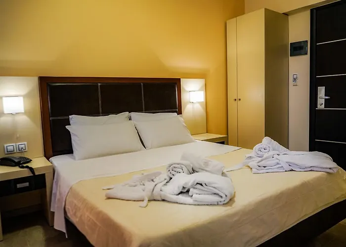 Отель Kokkoni Beach Коккони