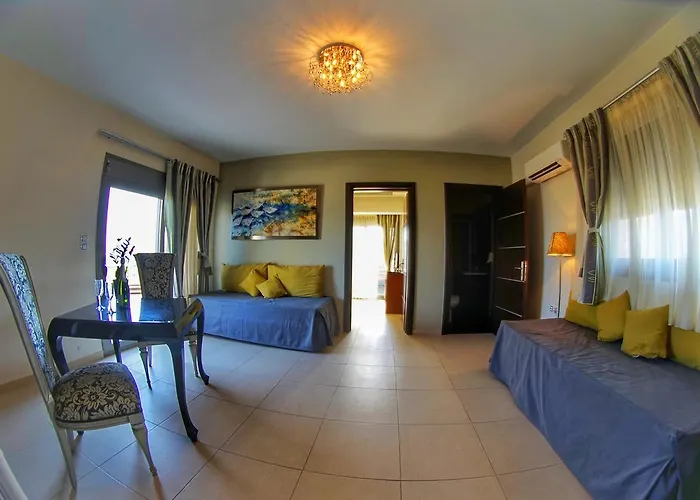 Kokkoni Beach Отель 2*